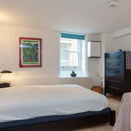 Charming 1 Bedroom Apartment In Old School House Londres Extérieur photo