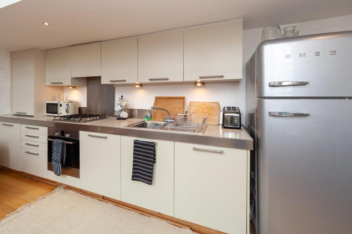 Charming 1 Bedroom In Old School House Апартаменты Лондон