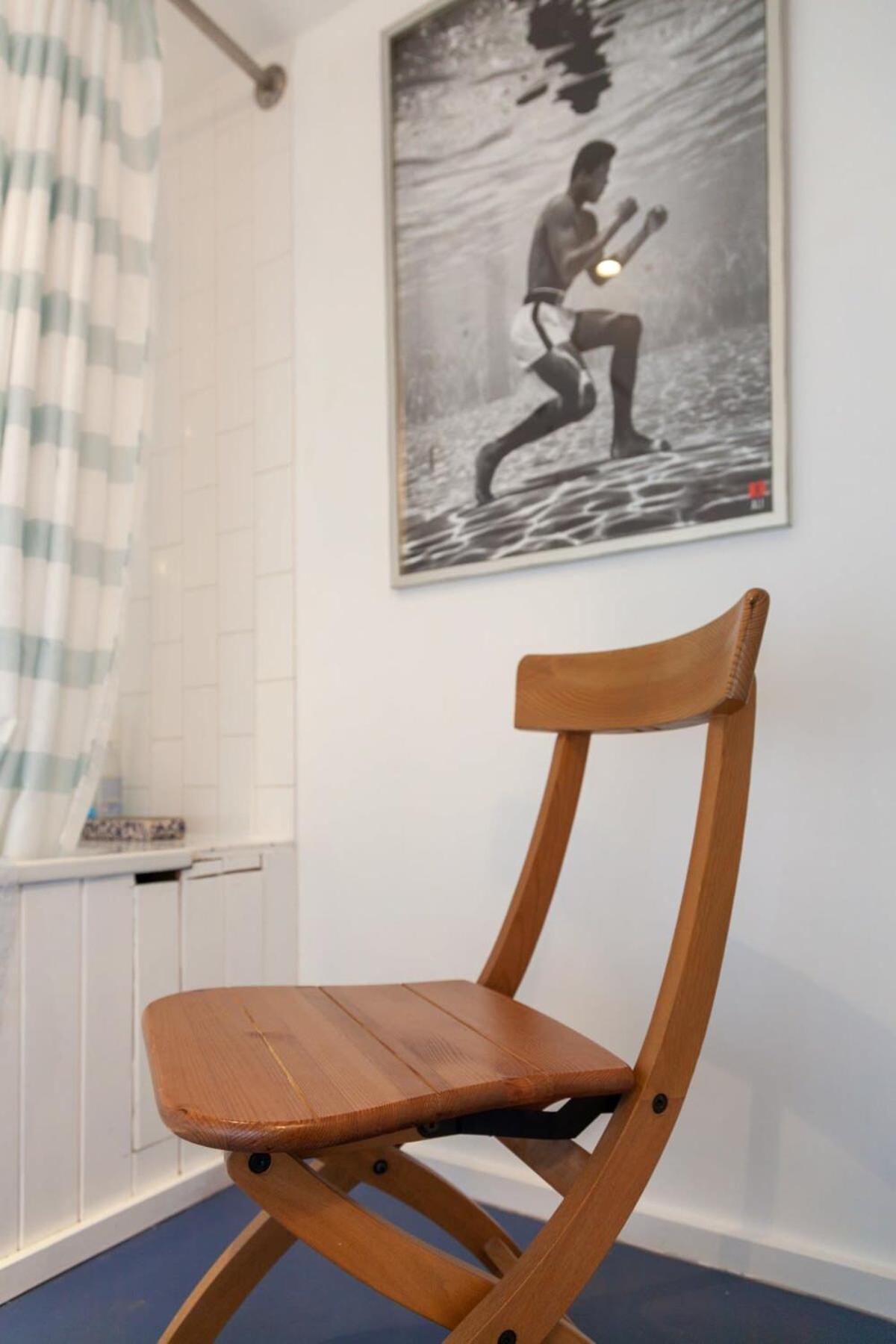 Апартаменты Charming 1 Bedroom In Old School House Лондон